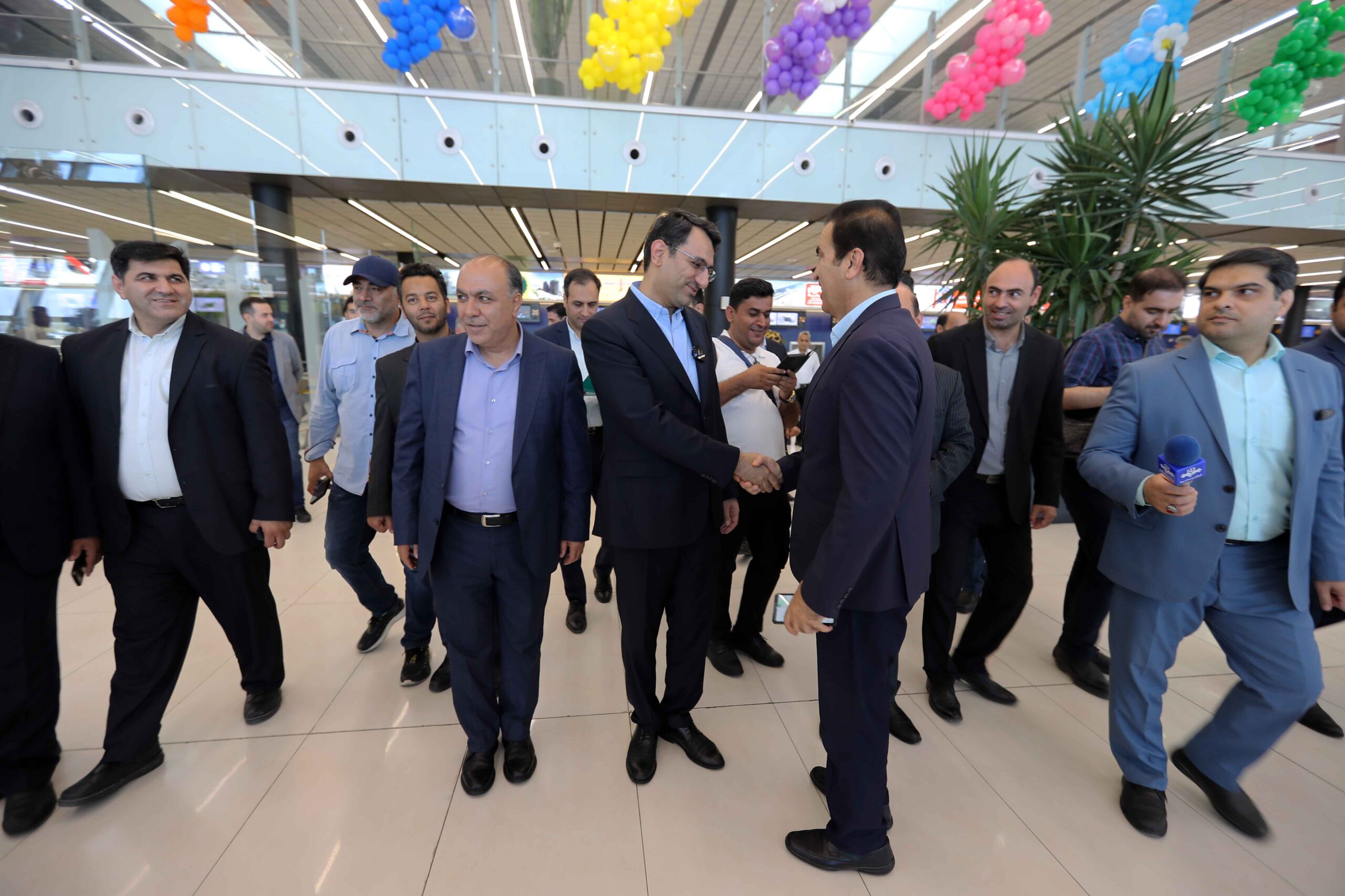 بازدید نوروزی مدیرعامل سازمان منطقه آزاد کیش از فرودگاه بین‌المللی کیش در آستانه میزبانی از گردشگران نوروز ۱۴۰۴
